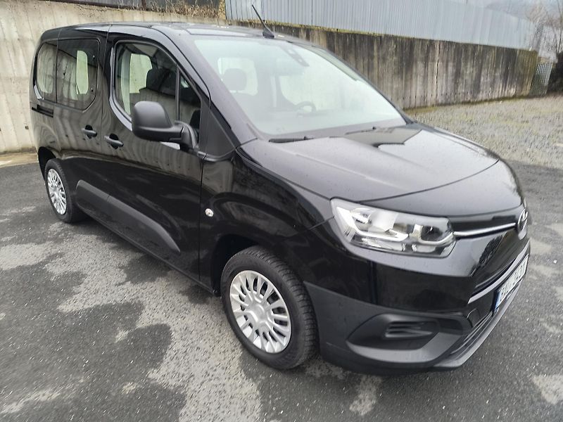 Toyota ProAce City Verso 1.2 T 81KW/1.MAJ.ČR/ACC/KAMERA - fotka 6 z 37