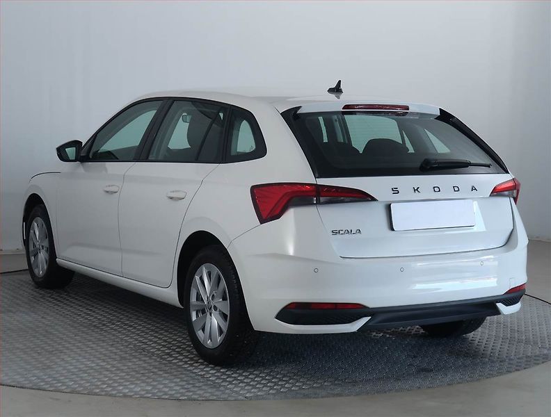 Škoda Scala (2024) Selection 1.0 TSI, Serv.kniha - fotka 4 z 18