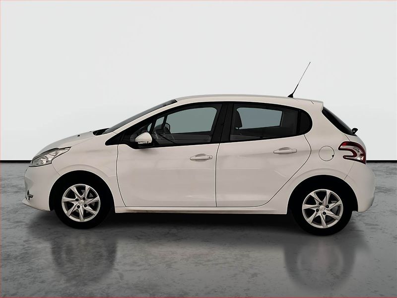 Peugeot 208 (2015) 1.2 PureTech, ČR,1.maj - fotka 3 z 15