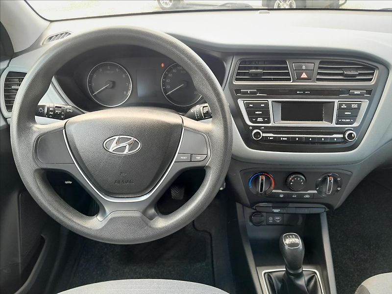 Hyundai i20 1,25i 16V 55kW - fotka 33 z 45
