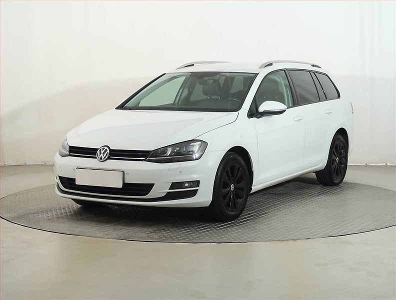 Volkswagen Golf (2016) 1.6 TDI, Serv.kniha, Xenony - fotka 2 z 13