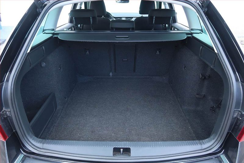 Škoda Octavia (2018) 1.6 TDI, Automat, Navi - fotka 14 z 24