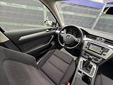 Volkswagen Passat 2.0 TDI Comfortline - náhled 8