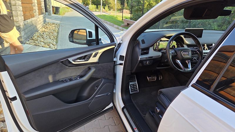 Audi Q7 (2017) ČR, 1.majitel, MAX výbava, DPH - fotka 12 z 12