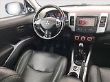 Mitsubishi Outlander (2011) 2.2 DI-D, 7 míst, Navi - náhled 7
