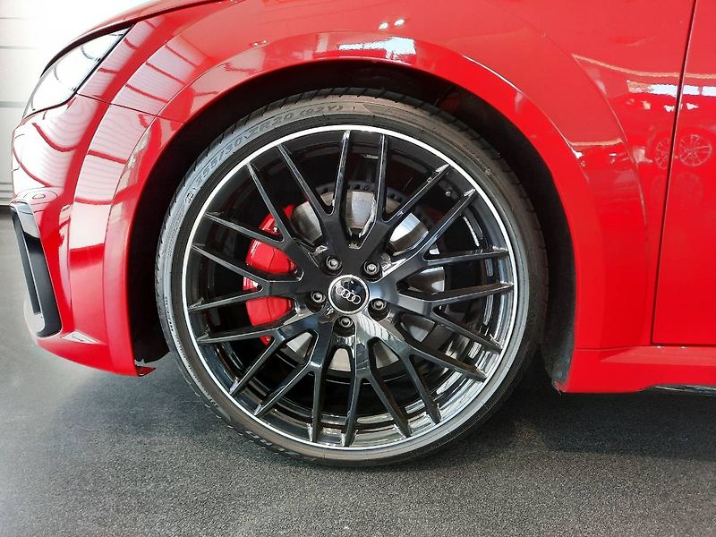 Audi TT (2022) S Roadster 2.0 TFSI (235kW/320 - fotka 23 z 30