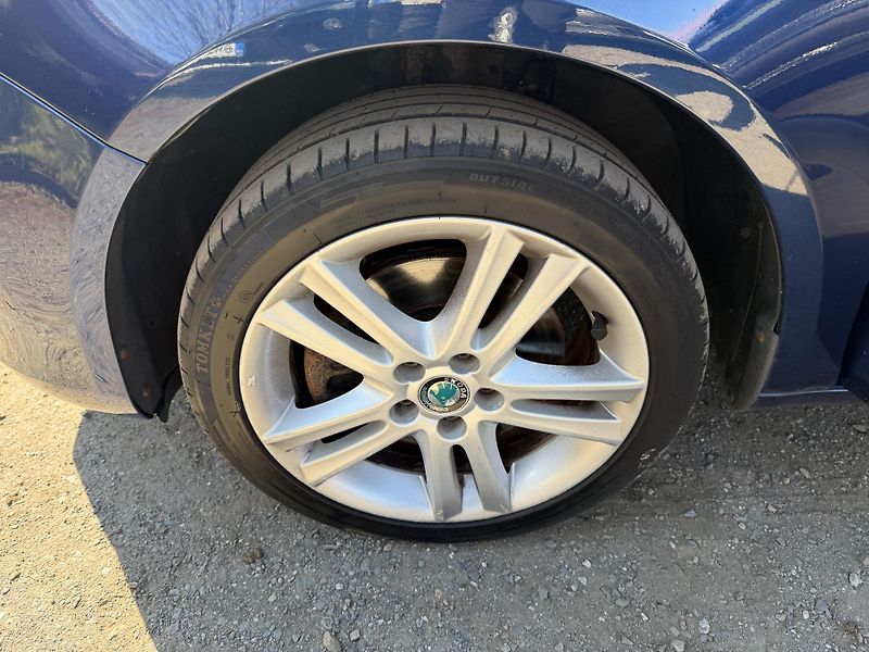 Škoda Fabia 1.2 TSI SPORT - fotka 19 z 20