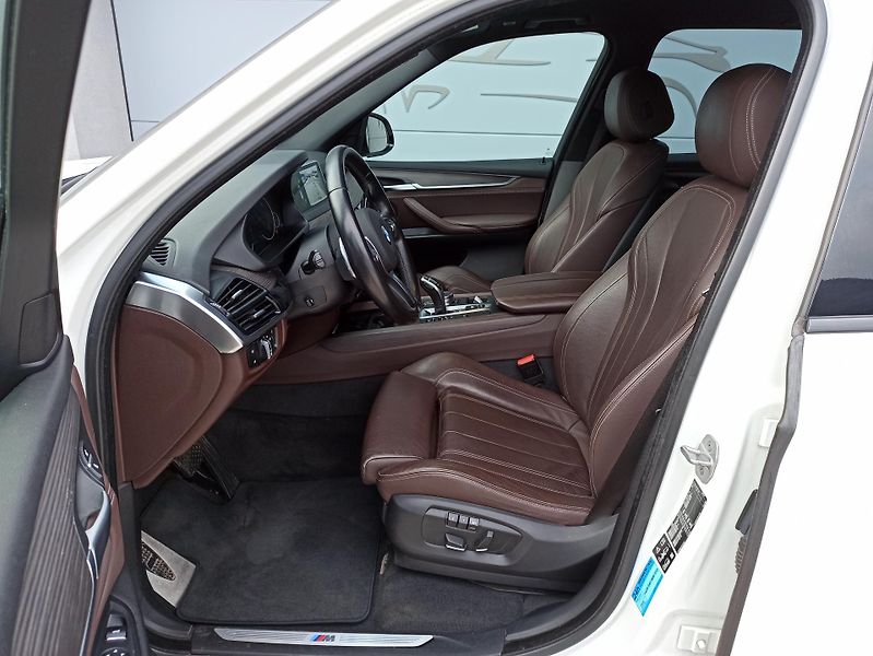 BMW X5 xDRIVE 30d 190kW ČR - fotka 11 z 31
