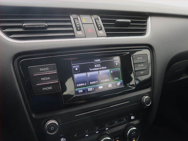 Škoda Octavia (2016) Style 2.0 TDI, Serv.kniha - fotka 19 z 20
