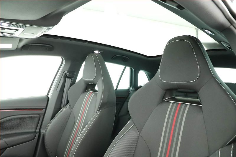 Škoda Scala (2026) 1.0 TSI, MONTE CARLO, AUTOMAT - fotka 10 z 20