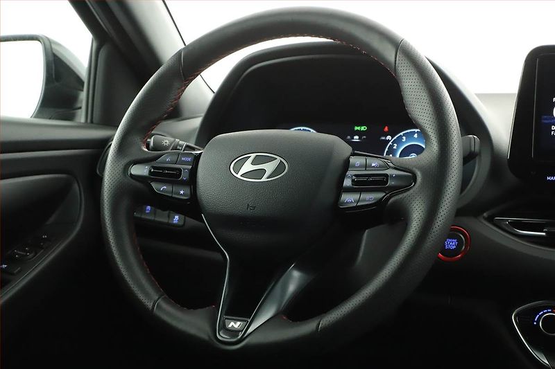 Hyundai i30 (2025) 1.5 T-GDI MHEV 48V, N-LINE - fotka 18 z 21