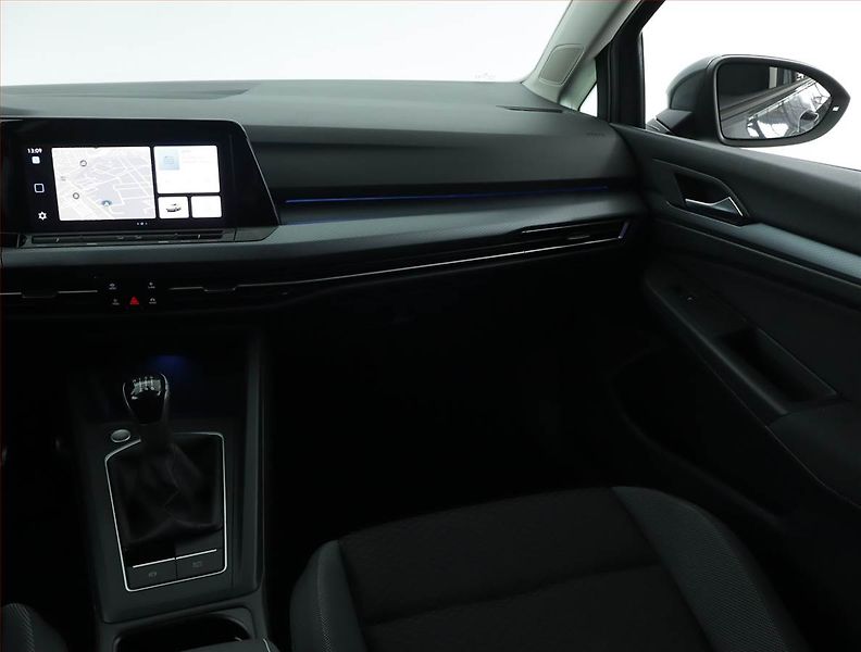 Volkswagen Golf (2022) Active 1.5 TSI - fotka 8 z 15