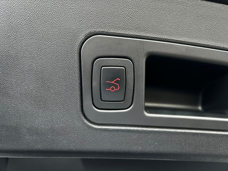 Tesla Model S 75 Business MCU2 Panorama - fotka 22 z 24