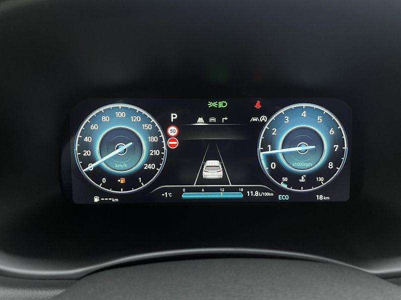 Hyundai i30 1,5 T-GDI MHEV 103kW N-line AT - fotka 22 z 32
