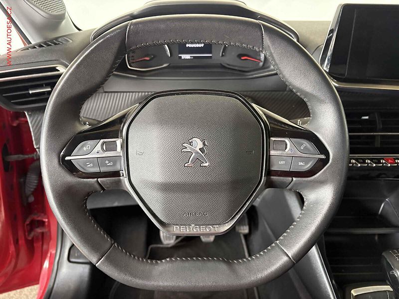 Peugeot 208 (2022) 1.2 PT, Style, kamera - fotka 16 z 16
