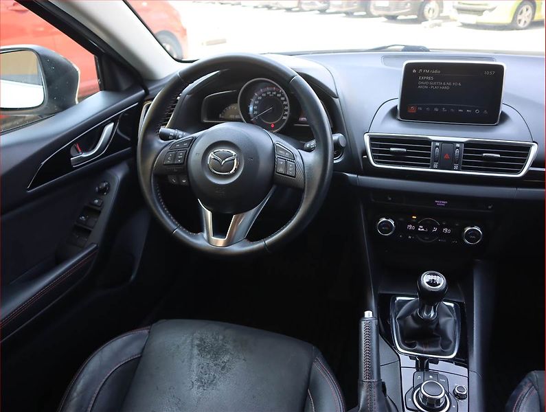 Mazda 3 (2016) Takumi 2.0 Skyactiv-G - fotka 7 z 19