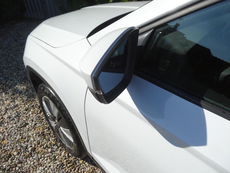 Škoda Karoq 1.5TSi DSG taž.zař. Plná nádrž - fotka 28 z 50