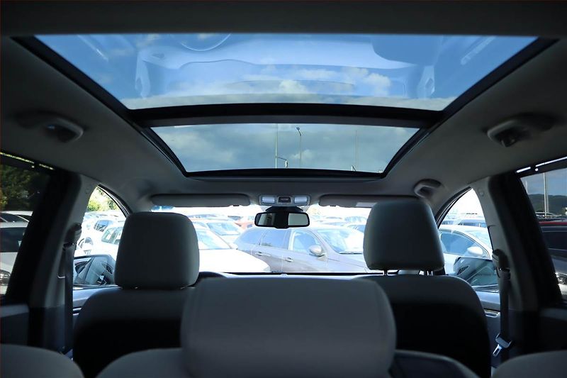 Kia Carens (2016) 1.6 GDI, Serv.kniha, Tempomat - fotka 22 z 26