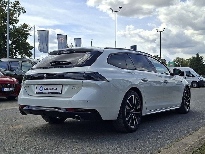 Peugeot 508 SW GT PACK HY 225k e-EAT8 - fotka 3 z 31