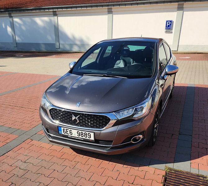 DS Automobiles DS4 (2016) - fotka 2 z 15