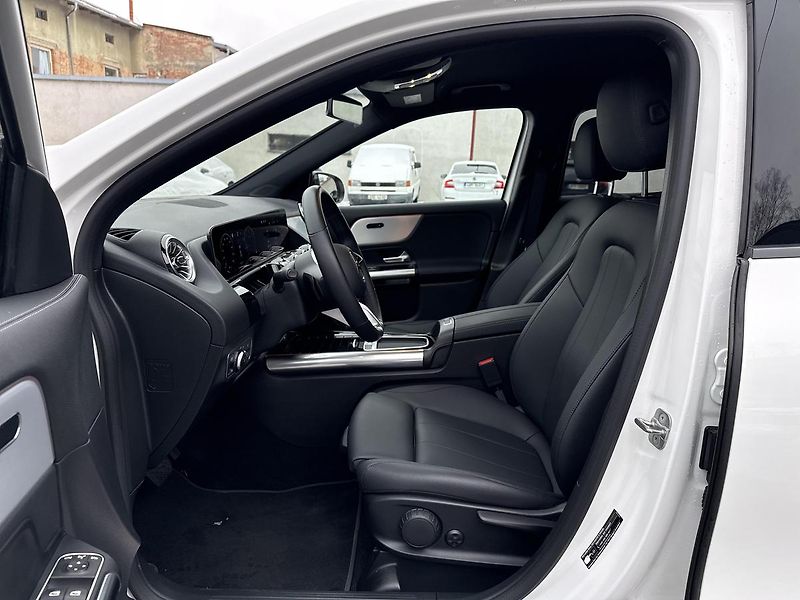 Mercedes-Benz GLA 200d 4MATIC, CZ, 1.majitel - fotka 14 z 19