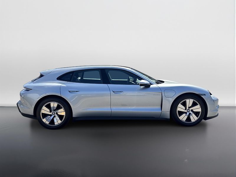 Porsche Taycan Sport Turismo - fotka 6 z 30