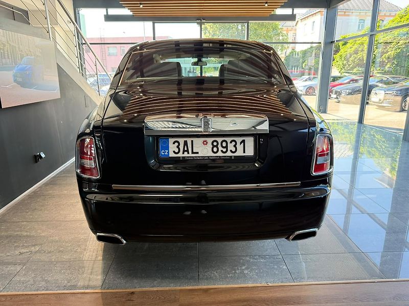 Rolls-Royce Phantom - fotka 5 z 31