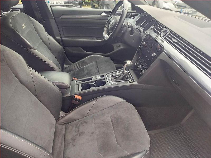 Volkswagen Arteon (2020) R-line 2.0 TDI - fotka 9 z 16