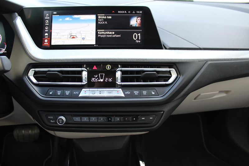 BMW Řada 2 218i Gran Coupé  - fotka 5 z 23