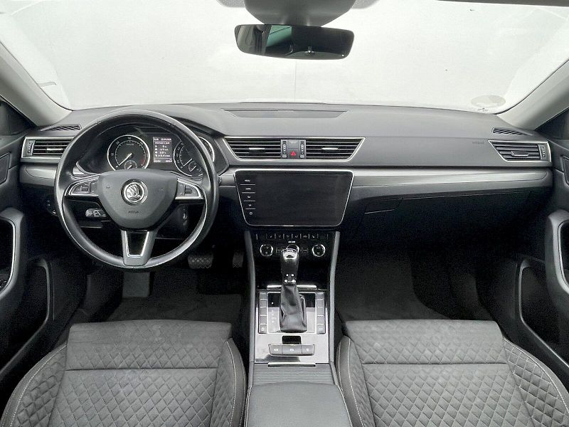 Škoda Superb (2017) Combi 2.0 TDI / 110 kW DSG Sty - fotka 5 z 30