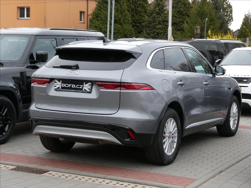 Jaguar F-Pace 2,0 P250 SE 1Maj, ČR DPH - fotka 7 z 38