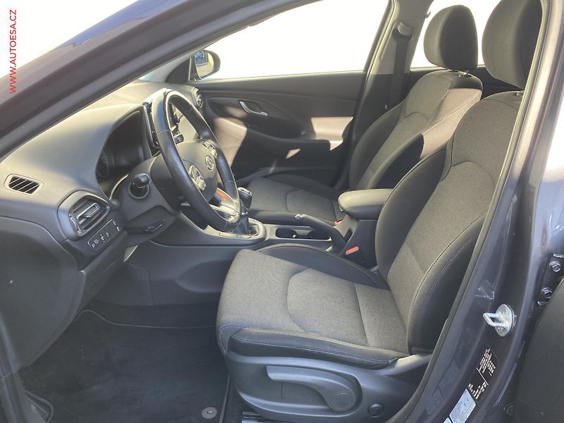 Hyundai i30 (2021) 1.6 CRDi, 2.maj,ČR, Smart - fotka 9 z 17