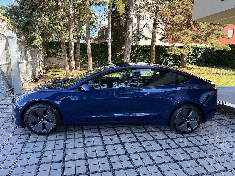 Tesla Model 3 Long Range AWD REZERVACE - fotka 3 z 41