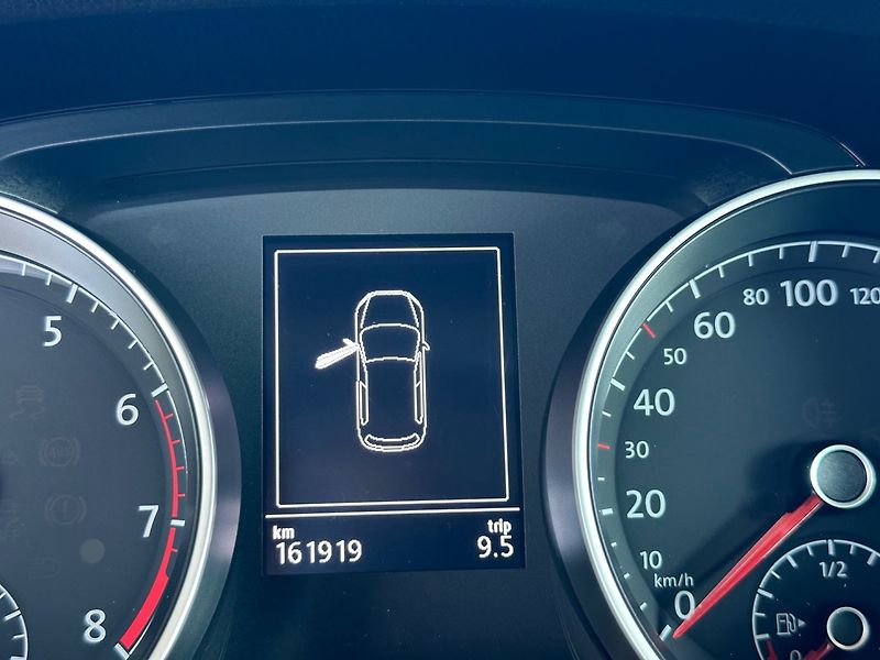 Volkswagen Golf (2019) 1.0TSi NAVI,LED,APP,SERVIS - fotka 10 z 15