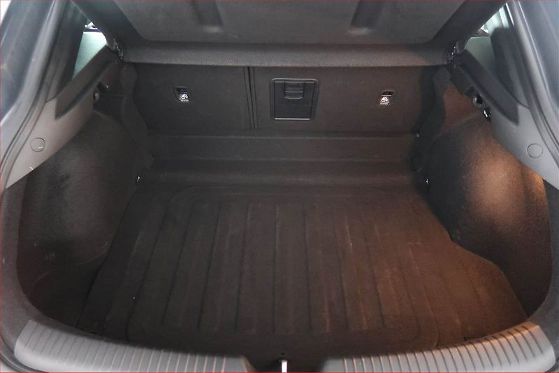 Hyundai i30 (2019) Style 1.4 T-GDI, Automat - fotka 14 z 20