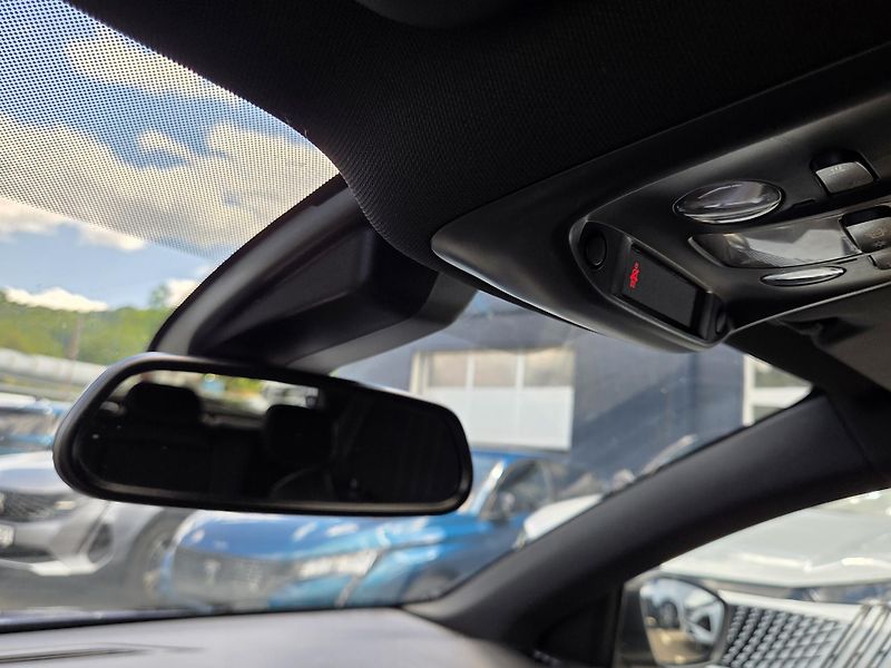 Peugeot 308 (2018) 2.0 BHDi 180 GT EAT8 - fotka 28 z 32
