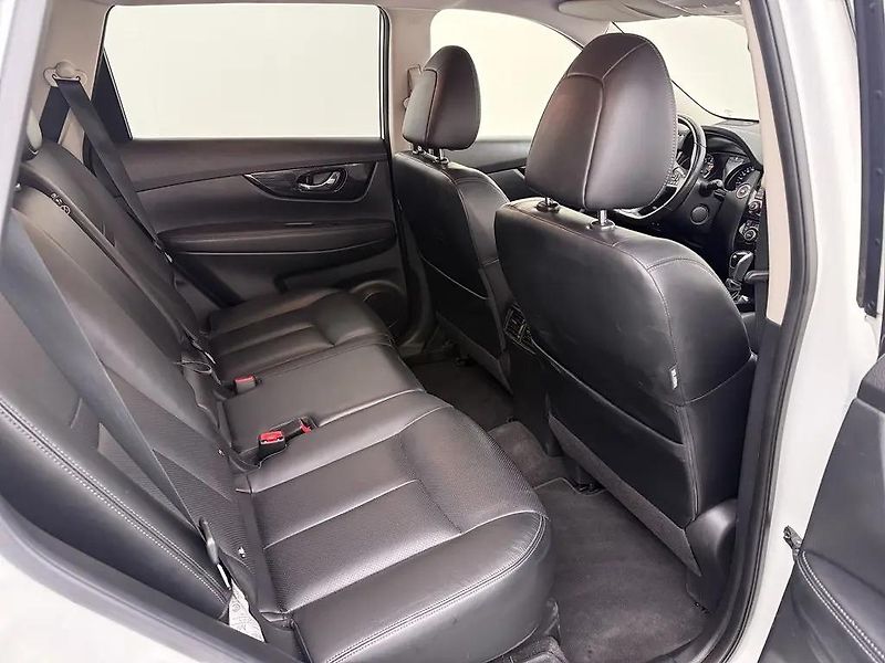 Nissan X-Trail 1.3 DIG-T 116kW Aut. Tekna TZ  - fotka 8 z 12