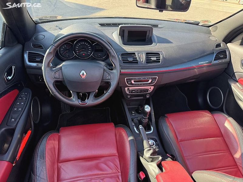 Renault Mégane 2.0 dCi 118kW - fotka 21 z 43