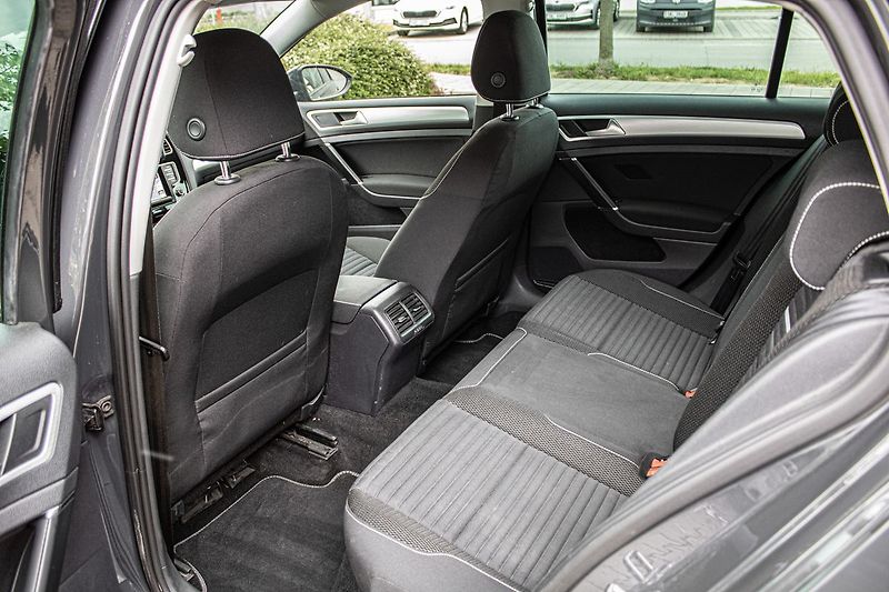Volkswagen Golf - fotka 27 z 33