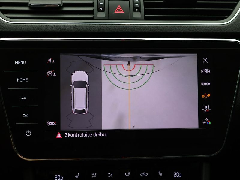 Škoda Superb 1.6 TDI Style+ Navi Tažné - fotka 17 z 28