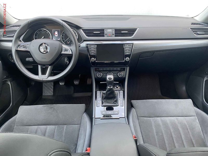 Škoda Superb (2016) 2.0TDI, ČR, Kamera, kůže - fotka 8 z 20