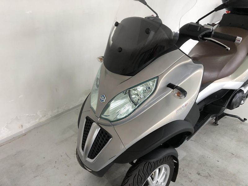 Piaggio MP3 500 LT - fotka 7 z 19