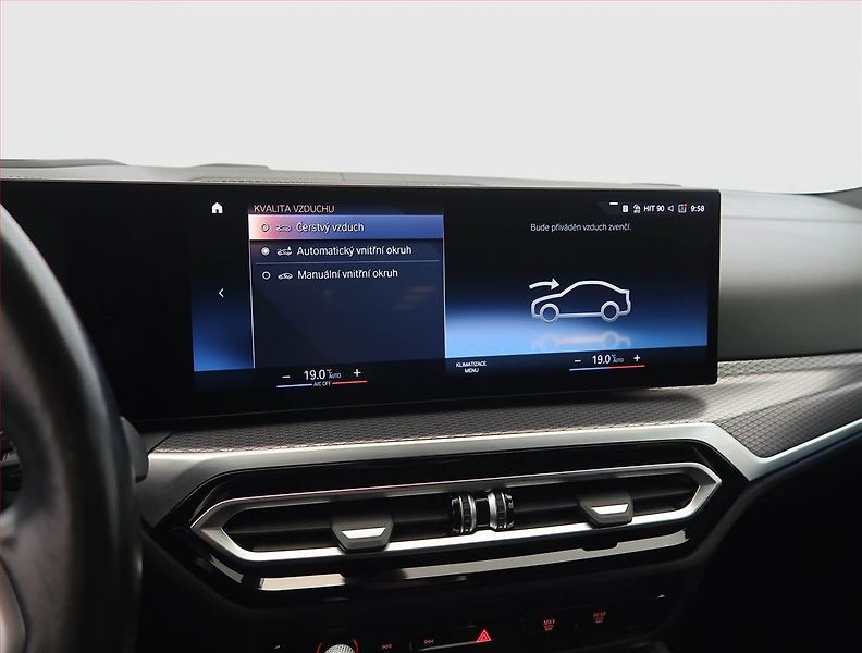 BMW i4 (2022) M50, SoH 88% - fotka 19 z 34