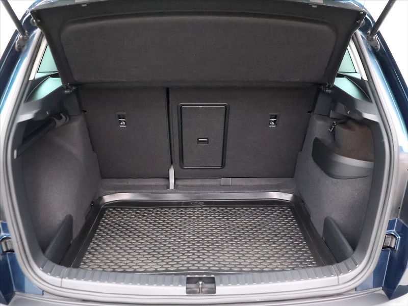 Škoda Karoq 1,5 TSI 110kW Style Plus DPH C - fotka 10 z 34