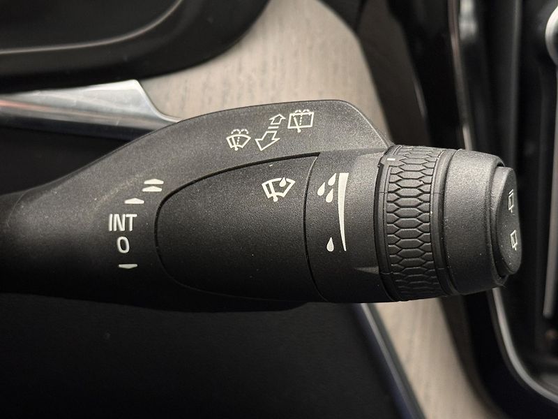 Volvo XC60 B4 INSCRIPTION CZ REZERVACE - fotka 29 z 44