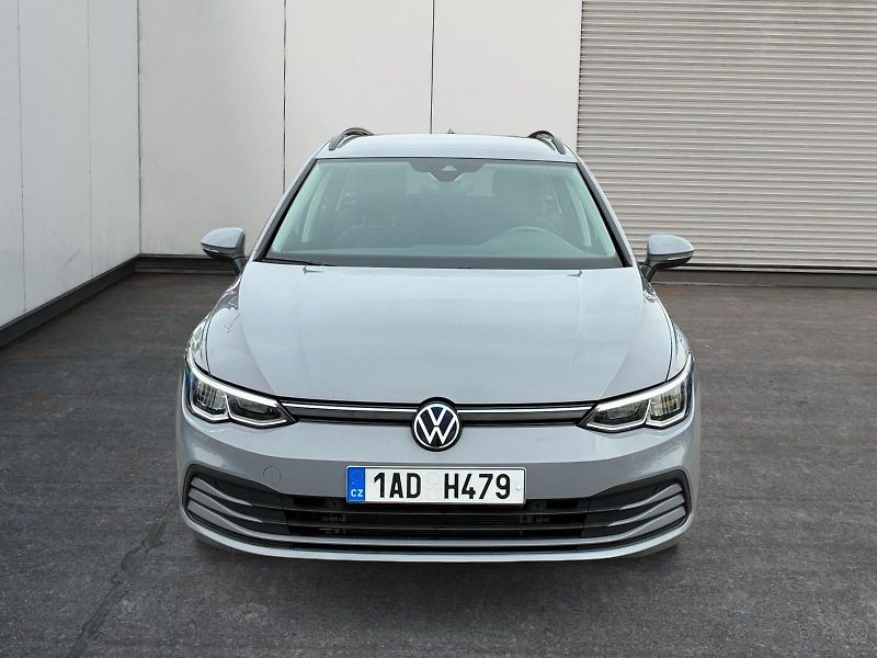 Volkswagen Golf Variant (2024) LIFE 1.5TSI 96kW CZ DPH TAŽNÉ  - fotka 2 z 11