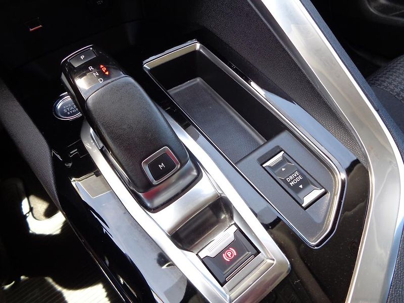 Peugeot 5008 (2021) 1.2 96kW AUTOMAT,KOUPENO ČR - fotka 11 z 16