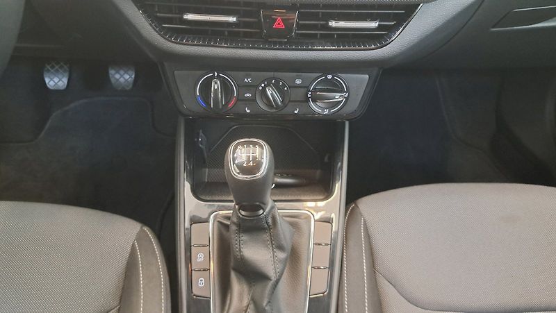 Škoda Fabia (2025) Selection 1,0 MPI 59 kW - fotka 23 z 24