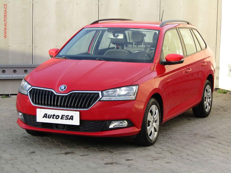 Škoda Fabia (2018) 1.0 TSi, 2.maj,ČR, AC, temp - fotka 3 z 17