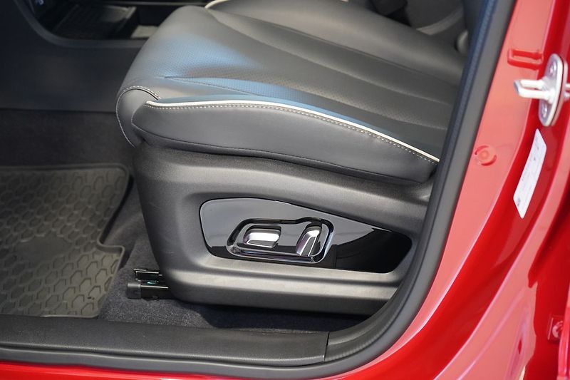 Chery Tiggo 4 HEV (2026) UNIQUE 1.5 IDHE HEV - fotka 11 z 22